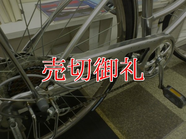 画像3: 〔中古自転車〕シティサイクル　26ンチ　6段変速　LEDオートライト　ローラーブレーキ　ステンレスカゴ　BAA自転車安全基準適合　シルバー