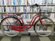 画像1: 〔中古自転車〕シティサイクル　26インチ　内装3段変速　LEDオートライト　ローラーブレーキ　同色パイプキャリア　レッド　美品