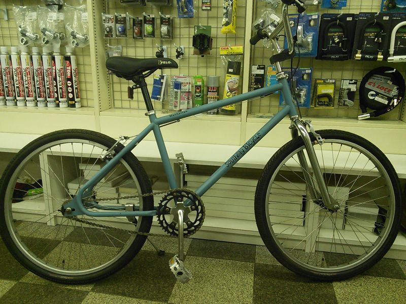 中古自転車〕SOUTHBAY BICYCLE サウスベイ・バイシクル MANHATTAN マンハッタン BMX 24インチ シングル ブルー -  古本と中古自転車の現代屋