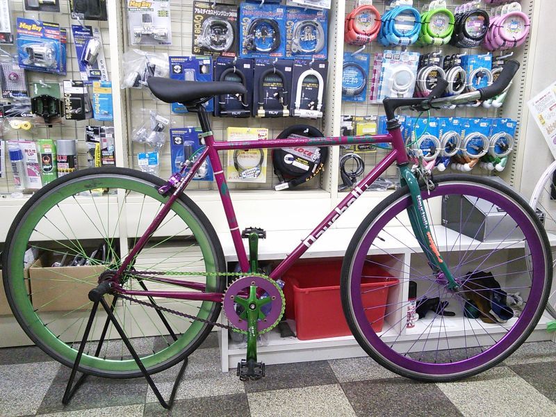 中古自転車〕Raychell SWEET DEVIL トラックレーサー ピストバイク 700×23C シングル フリー又は固定 ダークレッド×グリーン  - 古本と中古自転車の現代屋